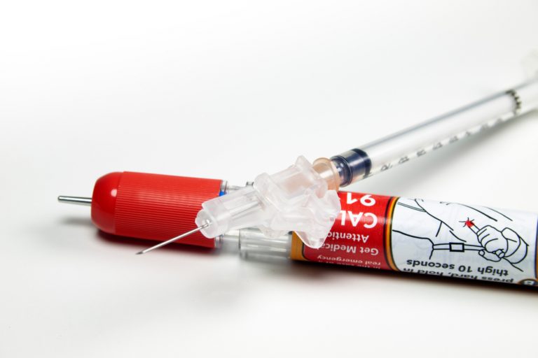 What Athletes Need to Know about Epinephrine Auto-Injectors